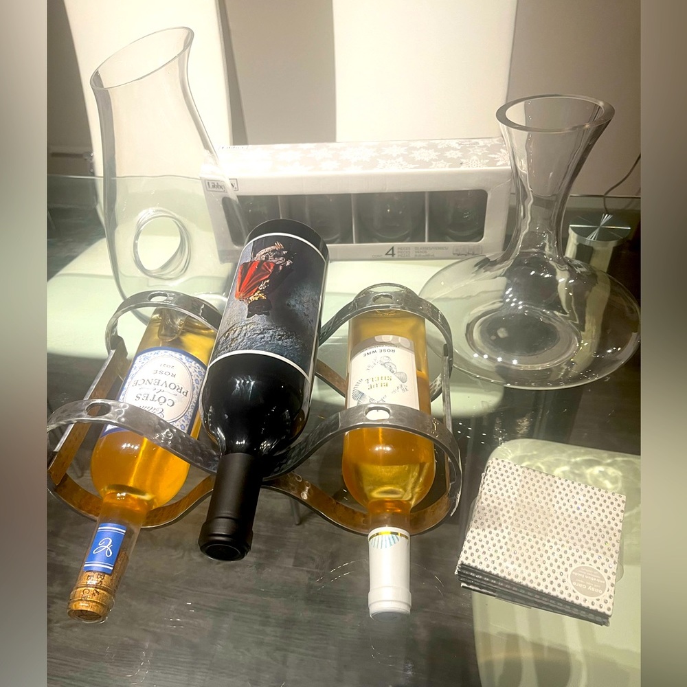 Stunning wine set!